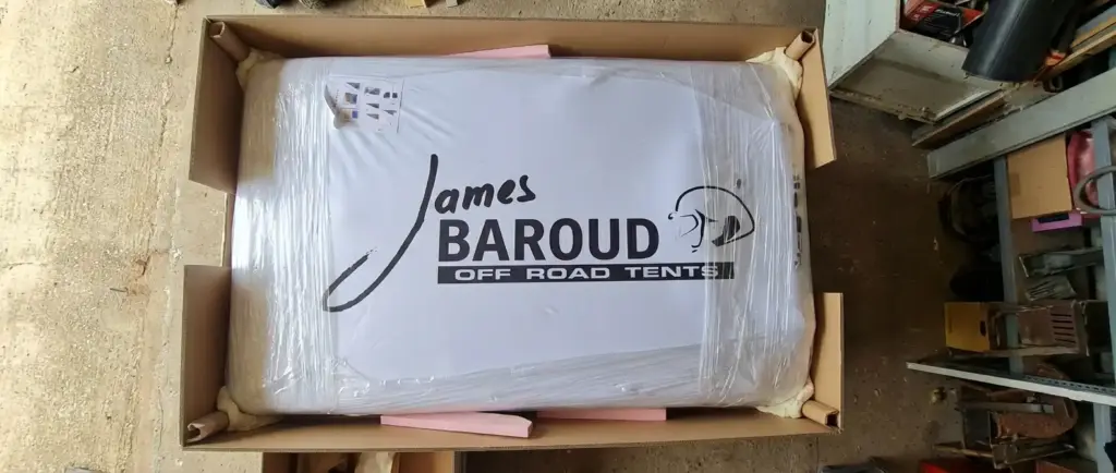 Carton emballage livraison tente de toit James Baroud Off Road Tents neuf