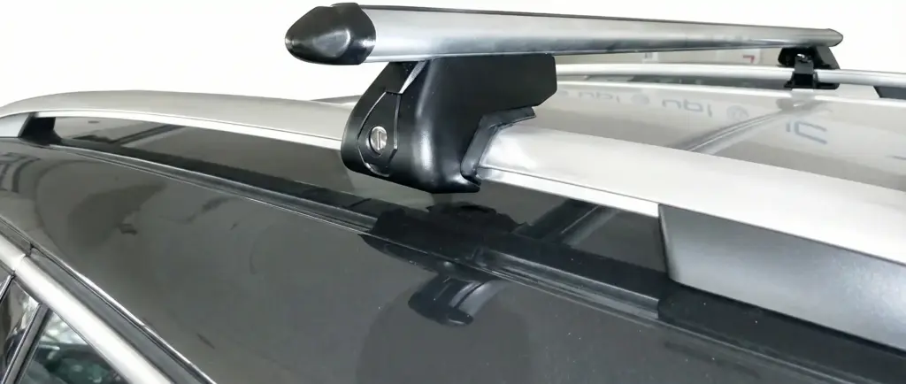 Barre de toit universelle Green Valley pour rails longitudinaux